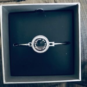 NIB Beautiful Marc Jacobs Silver Bangle.